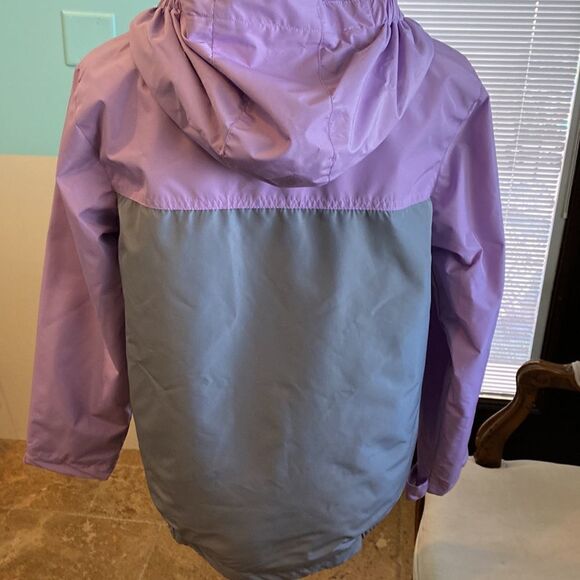 Girls size 14-16 lite weight wind breaker zipper front by Eddie Bauer - Picture 4 of 9